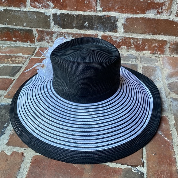 🌹NEW 🐎 Kentucky Derby Two-Tone Wide Brim Elegant Hat - Picture 6 of 16